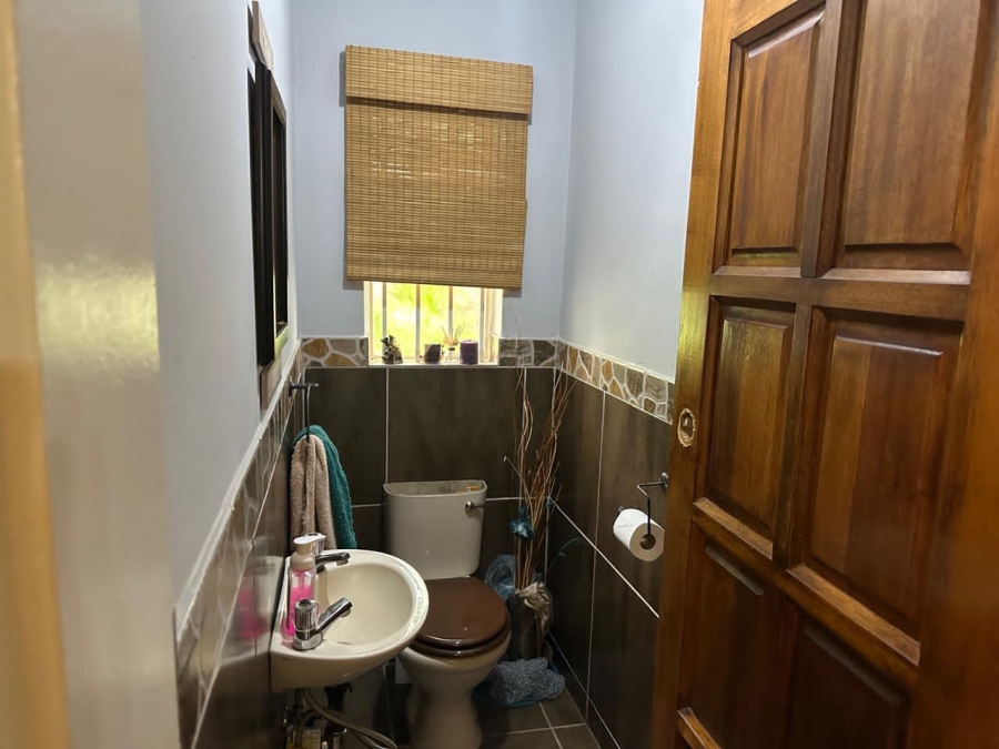 4 Bedroom Property for Sale in Oos Einde North West